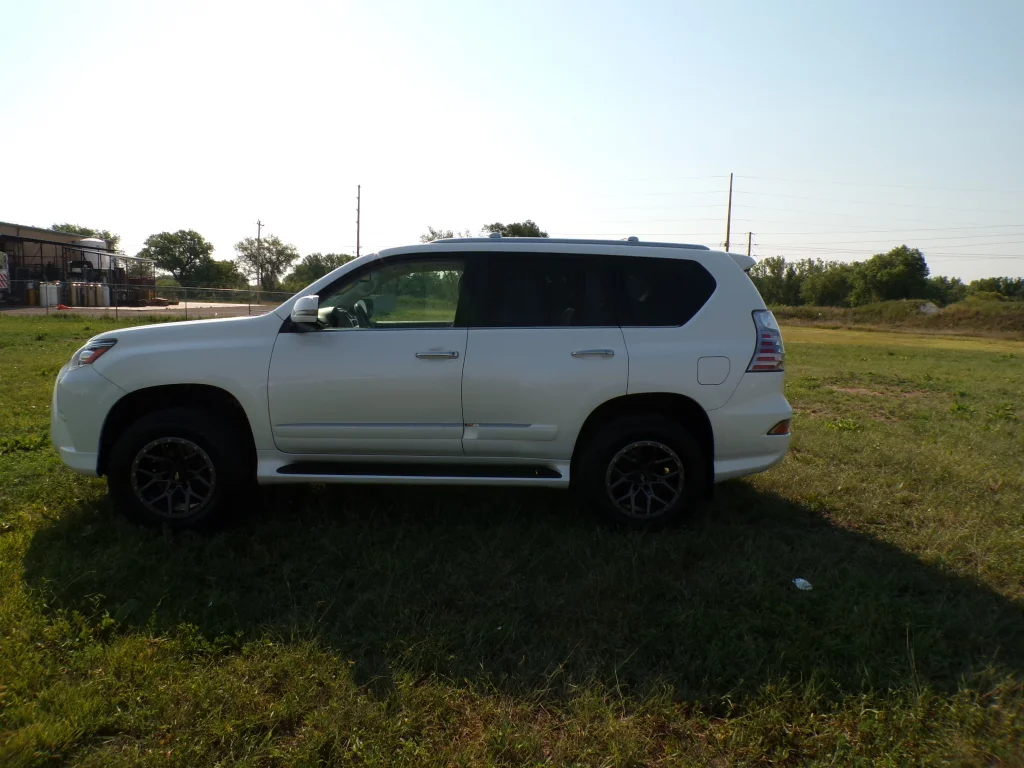 2016 Lexus GX Base - Photo 15
