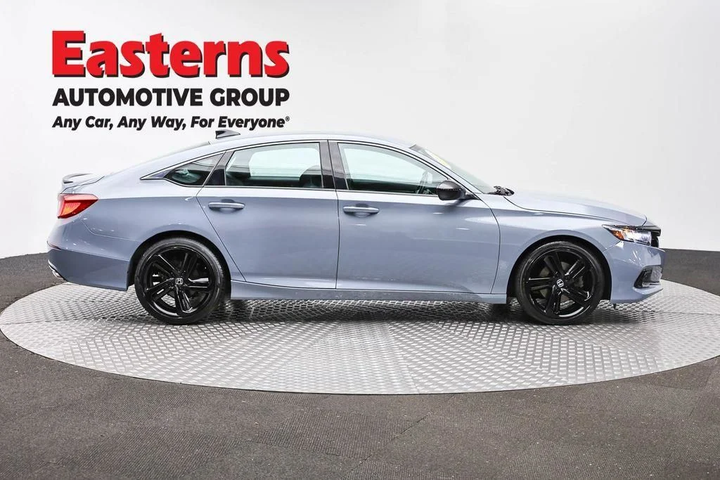 Used 2022 Gray Honda Sport image 4