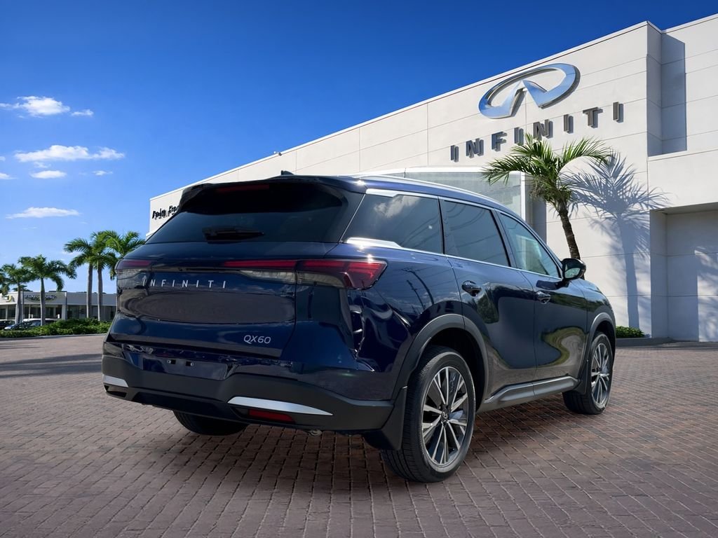 New 2027 GRAND BLUE INFINITI Luxe FWD image 7