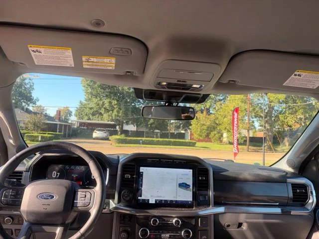 Used 2022 White Ford Lariat image 26