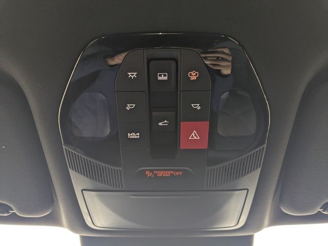 New 2027 Glacial White Pearl Kia X-LINE SX image 26