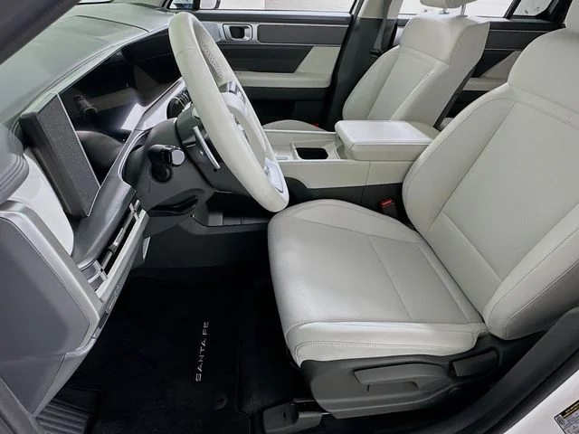 New 2026 White Hyundai SE image 9