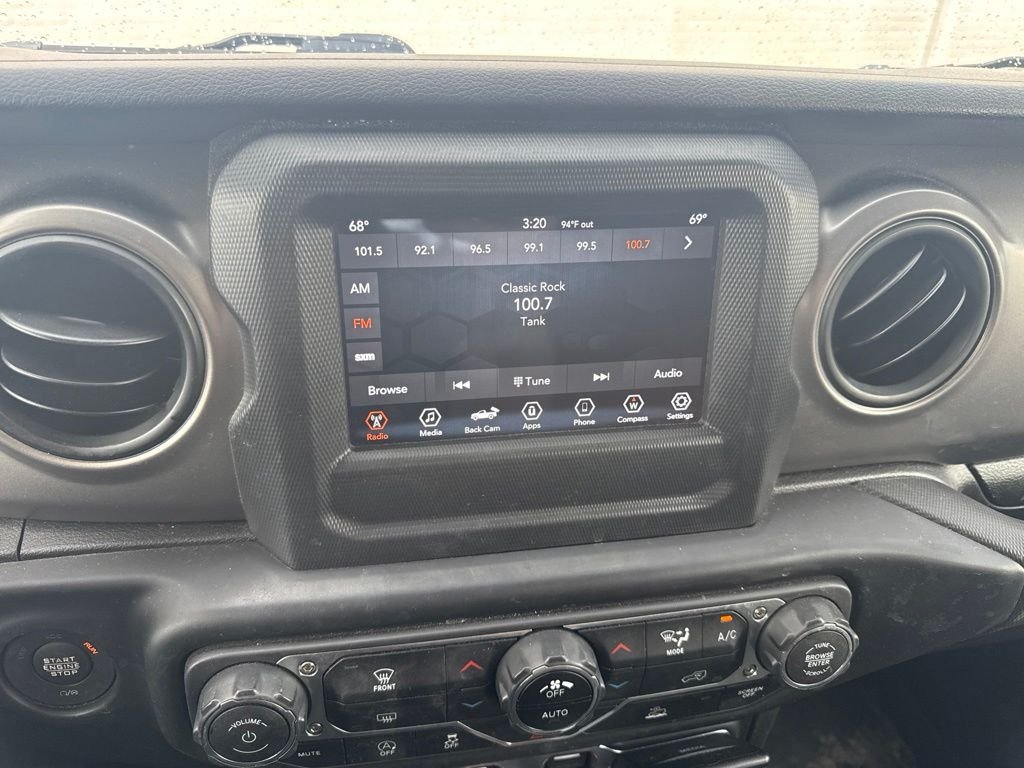 Used 2022 Green Jeep Willys image 14