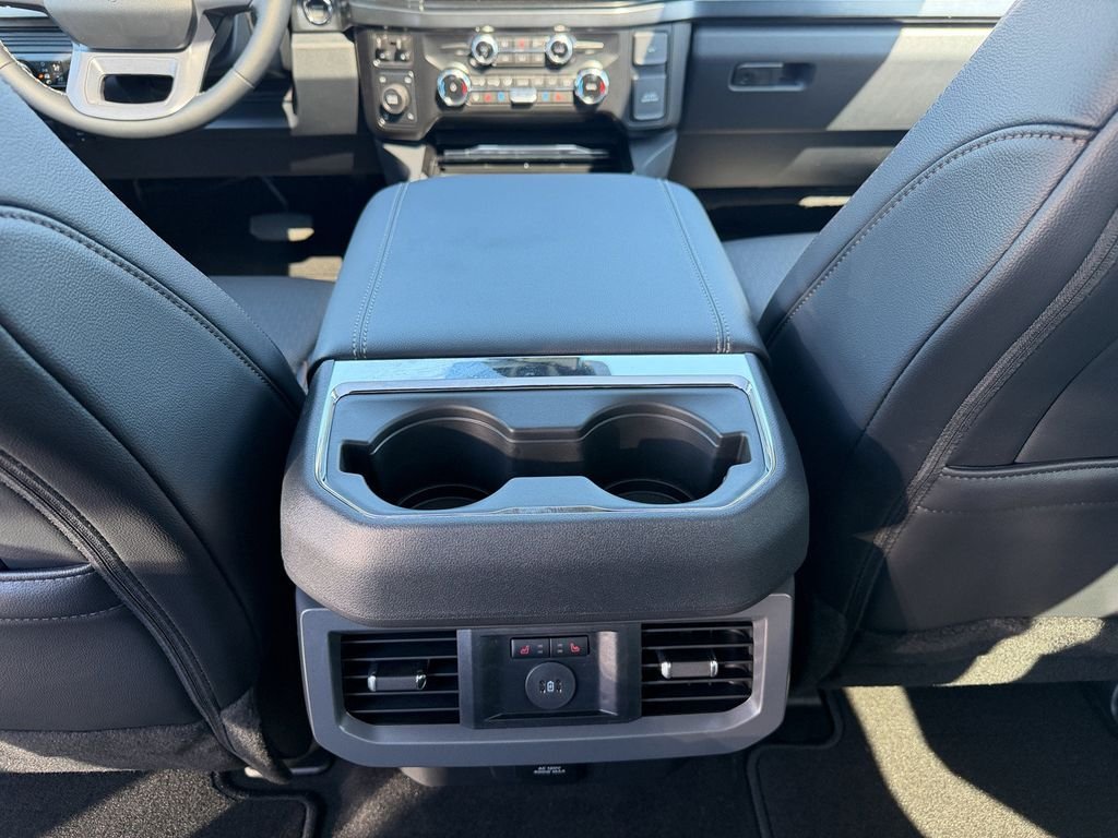 New 2026 Star White Metallic Tri-Coat Ford F-250® Lariat® image 30