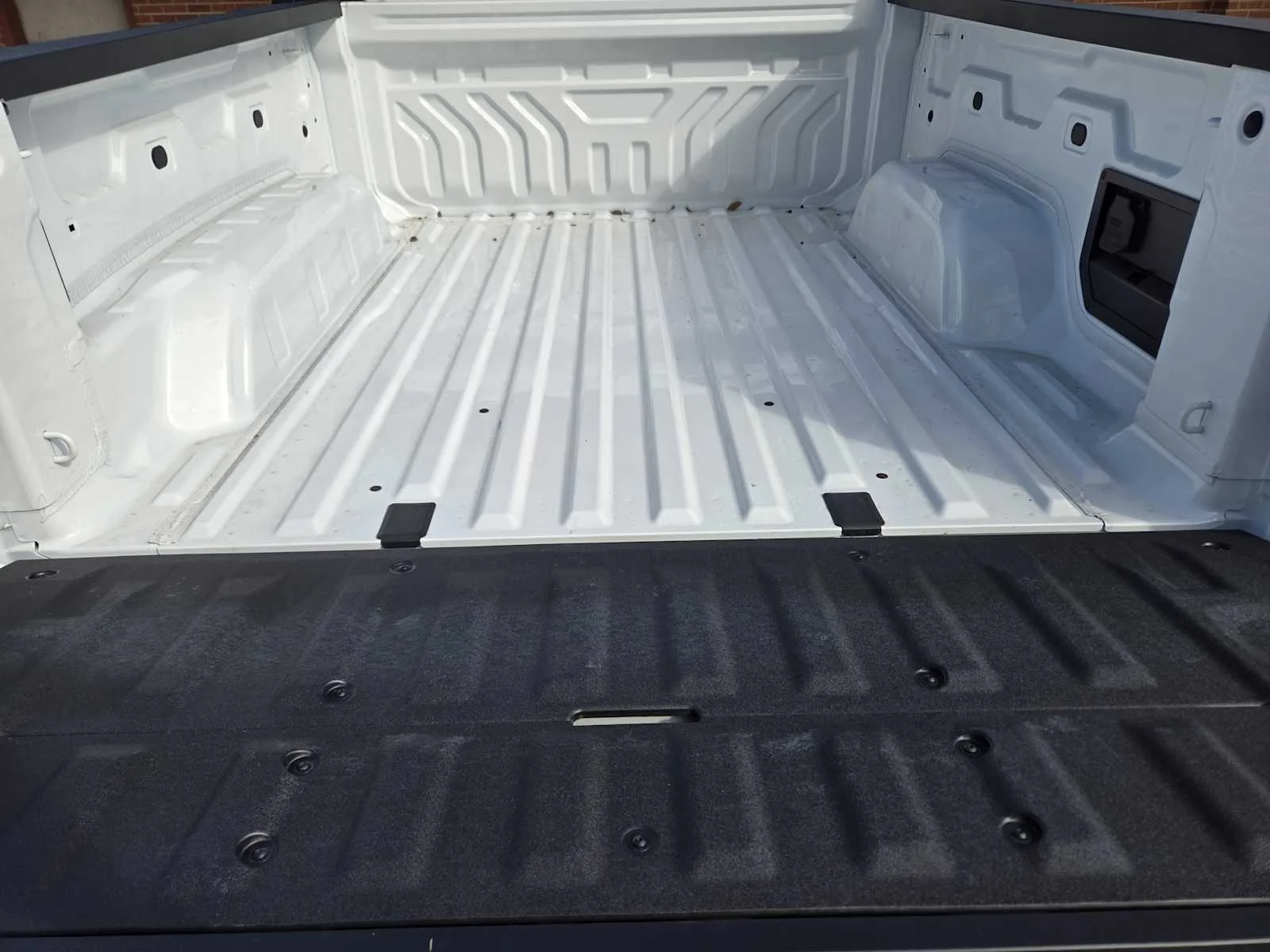 2026 GMC Sierra EV Elevation - Photo 20