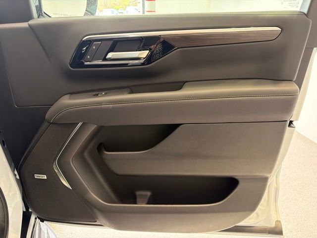 2026 Chevrolet Tahoe Premier - Photo 13