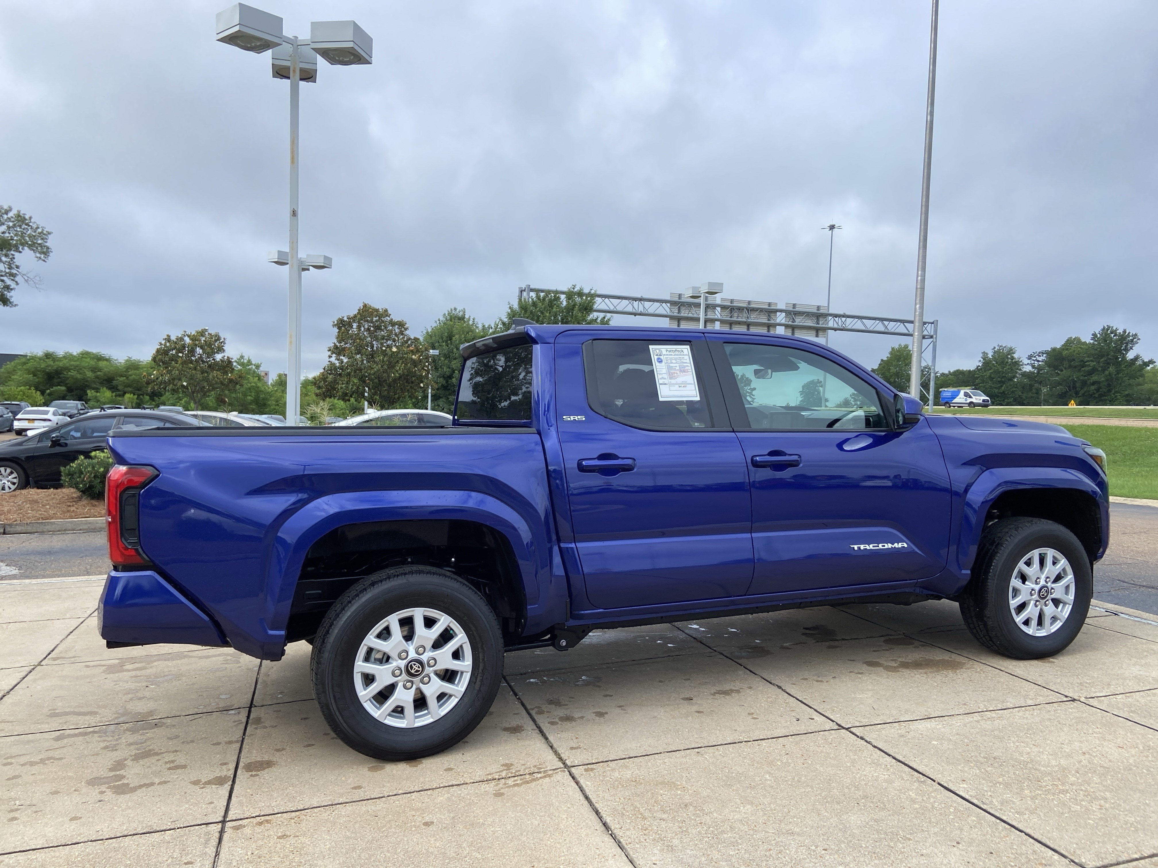 Used 2025 Blue Toyota SR5 image 12