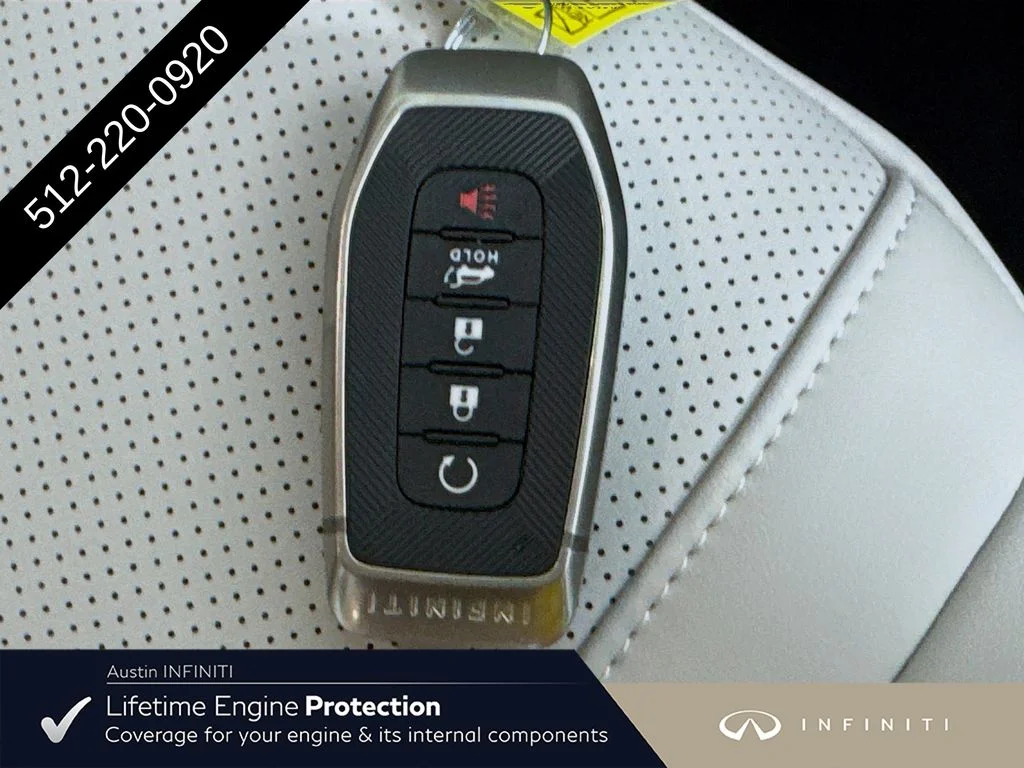 New 2027 RADIANT WHITE INFINITI LUXE image 40