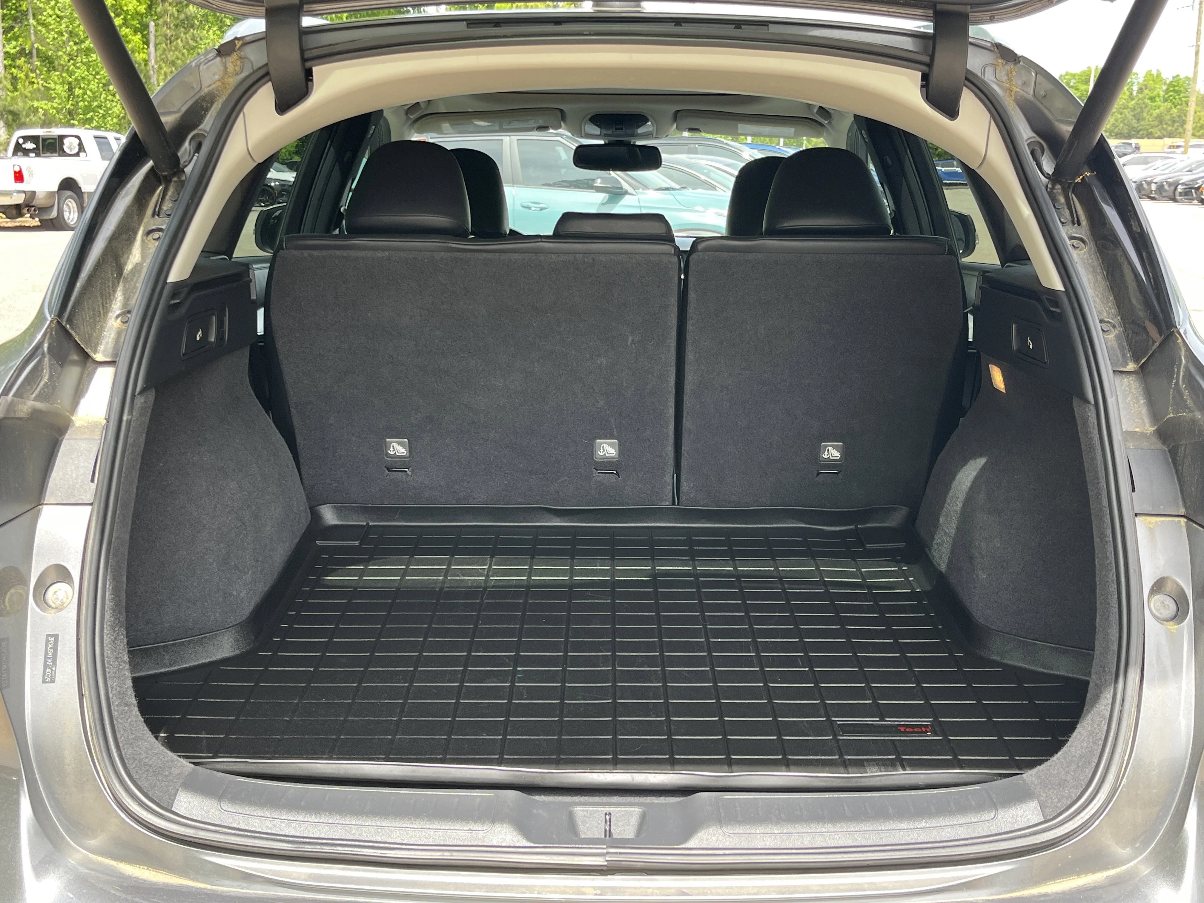 Used 2019 Graphite Shadow INFINITI LUXE image 29