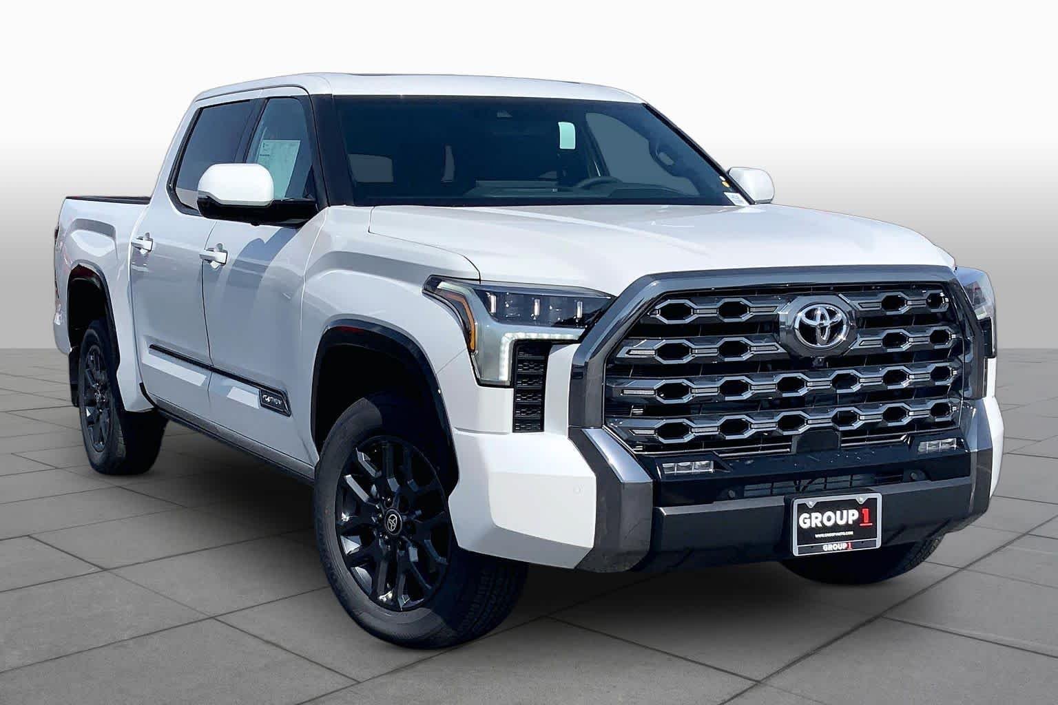 New 2026 Wind Chill Pearl Toyota Platinum image 2