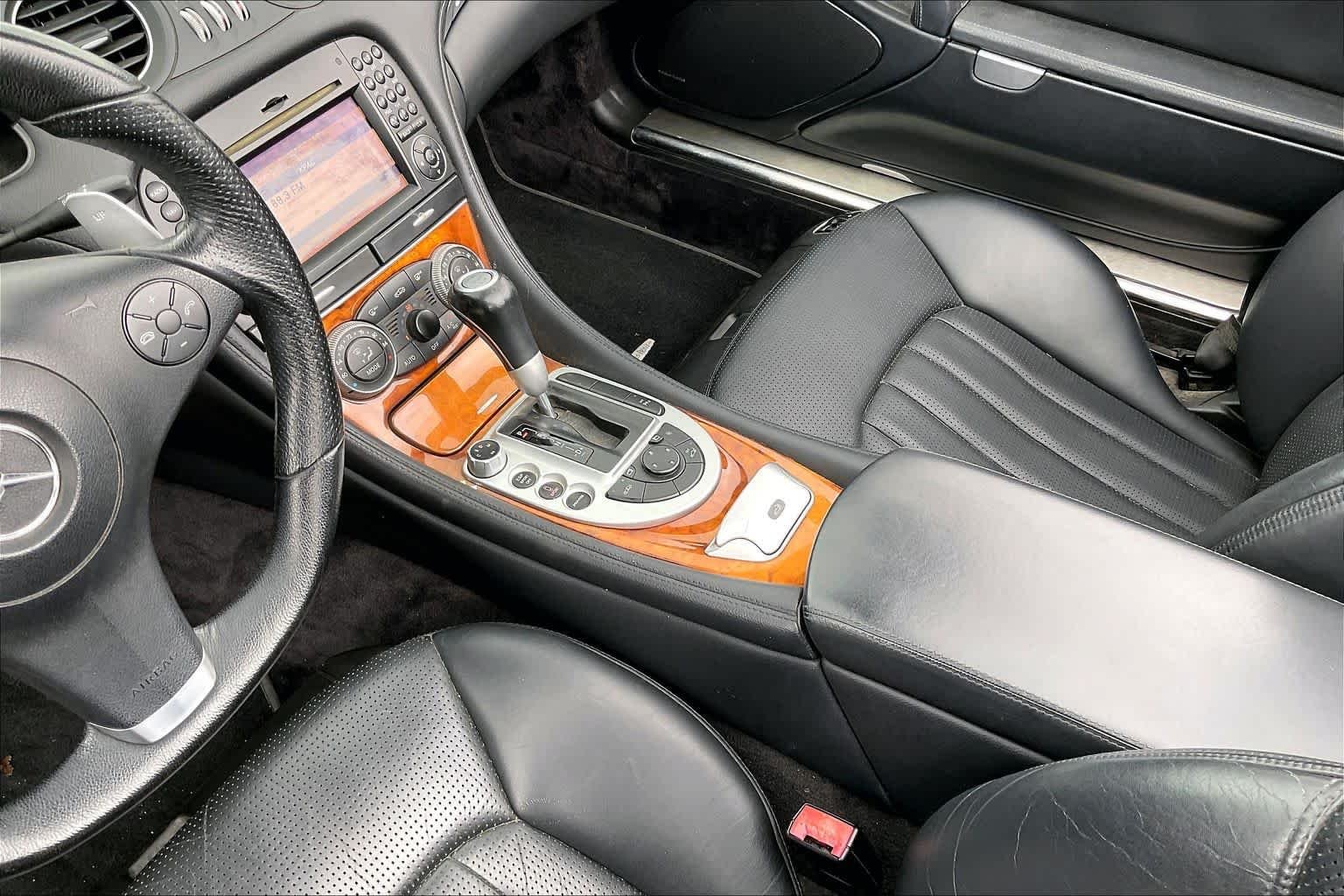 Used 2009 Iridium Silver Metallic Mercedes-Benz AMG® image 14