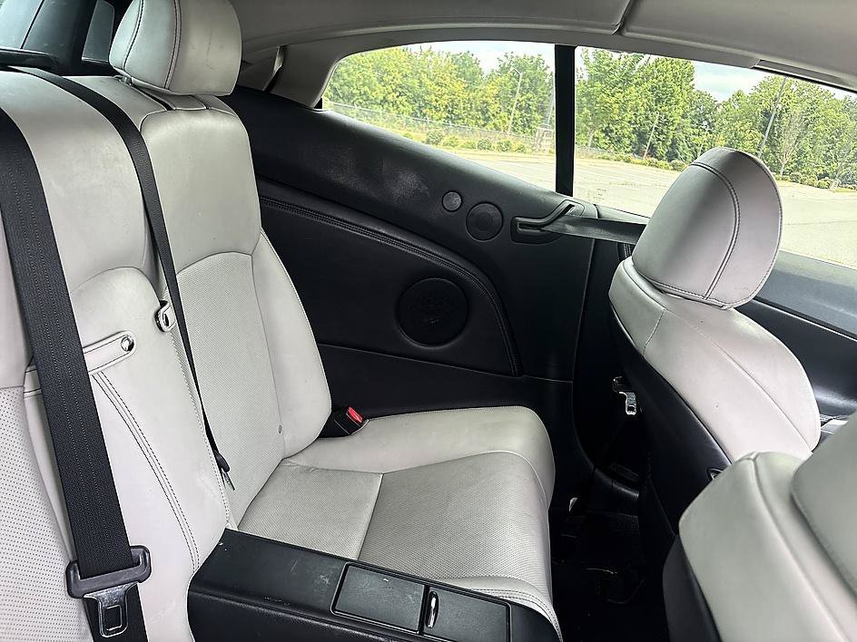 Used 2013 Starfire Pearl Lexus 250 C image 21