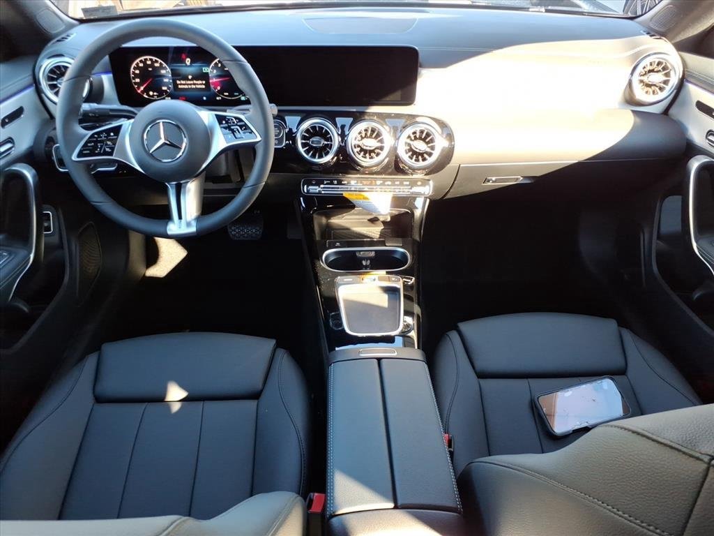 Used 2026 Night Black Mercedes-Benz CLA 250 image 7
