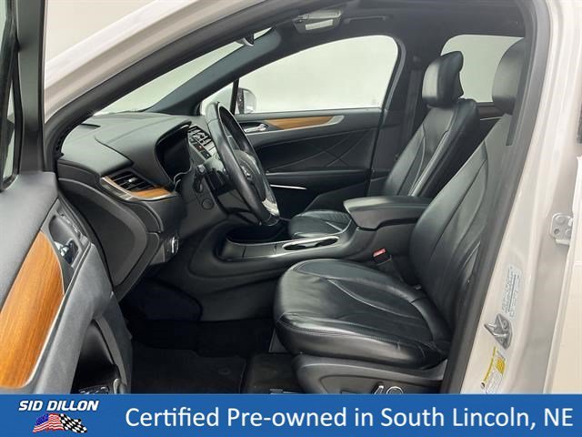 Certified Used 2019 White Platinum Metallic Tri-Coat Lincoln Reserve image 19