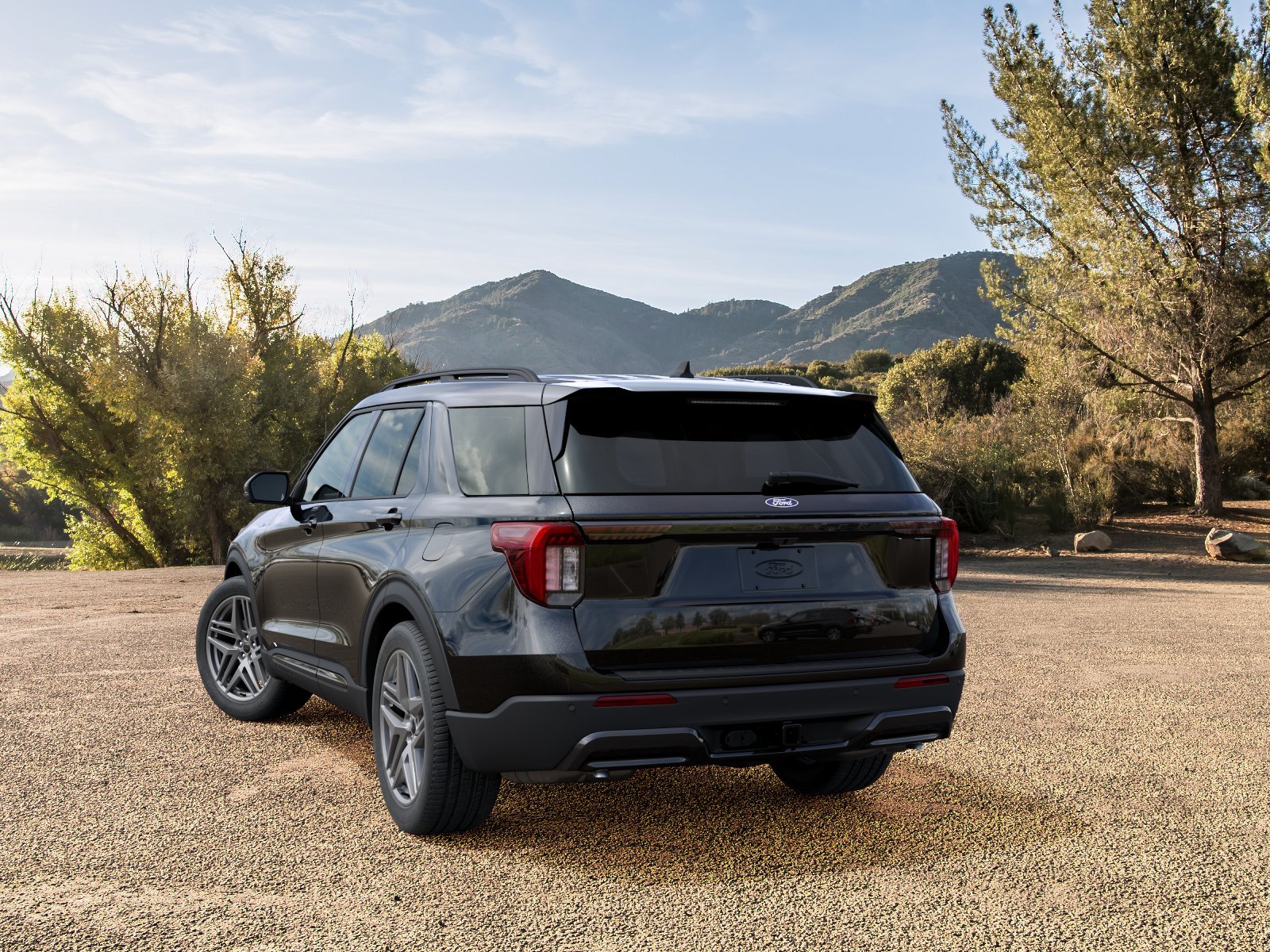 New 2027 Agate Black Metallic Ford ST-Line image 29