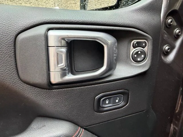 Used 2021 Granite Crystal Metallic Clearcoat Jeep Unlimited Rubicon image 19