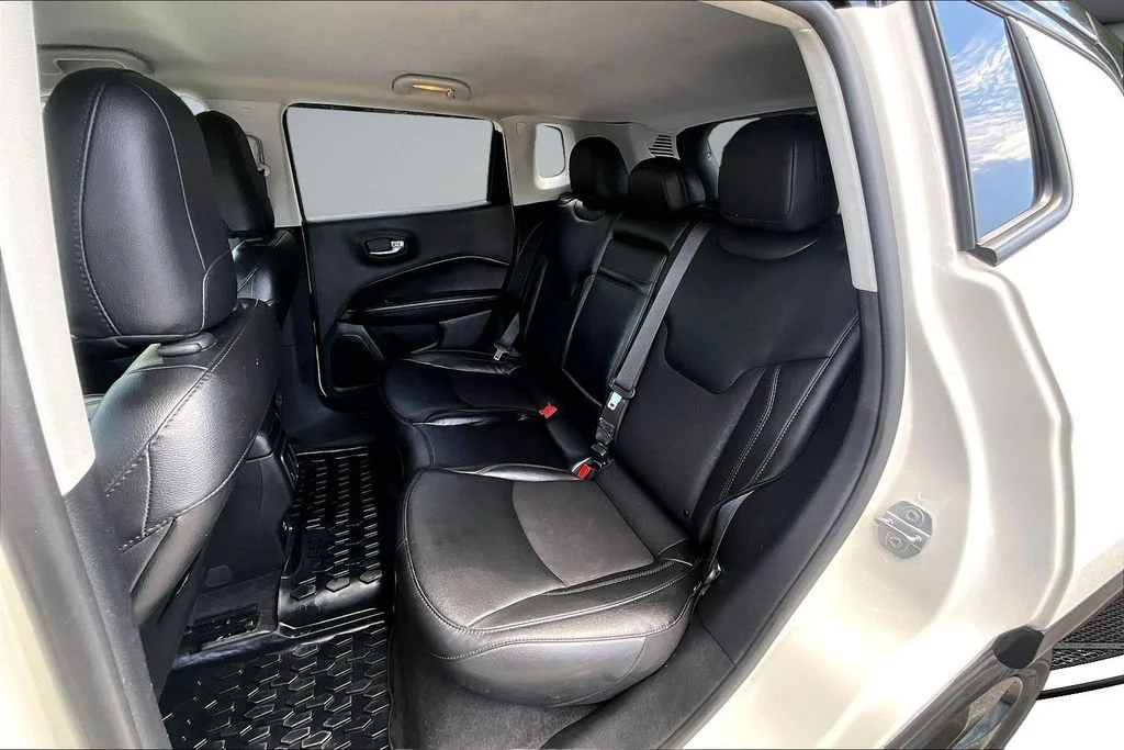 Certified Used 2019 White Jeep Latitude image 22