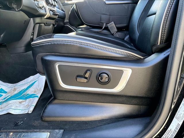 Used 2022 Black Ram Laramie image 19