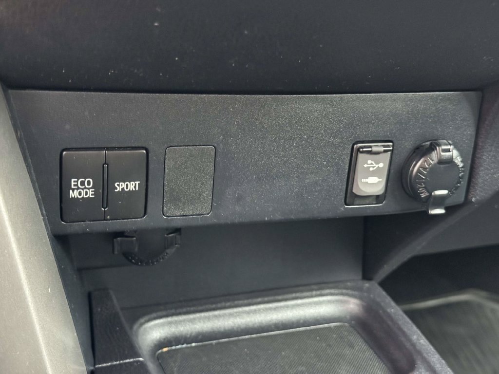 Used 2018 Red Toyota LE image 8