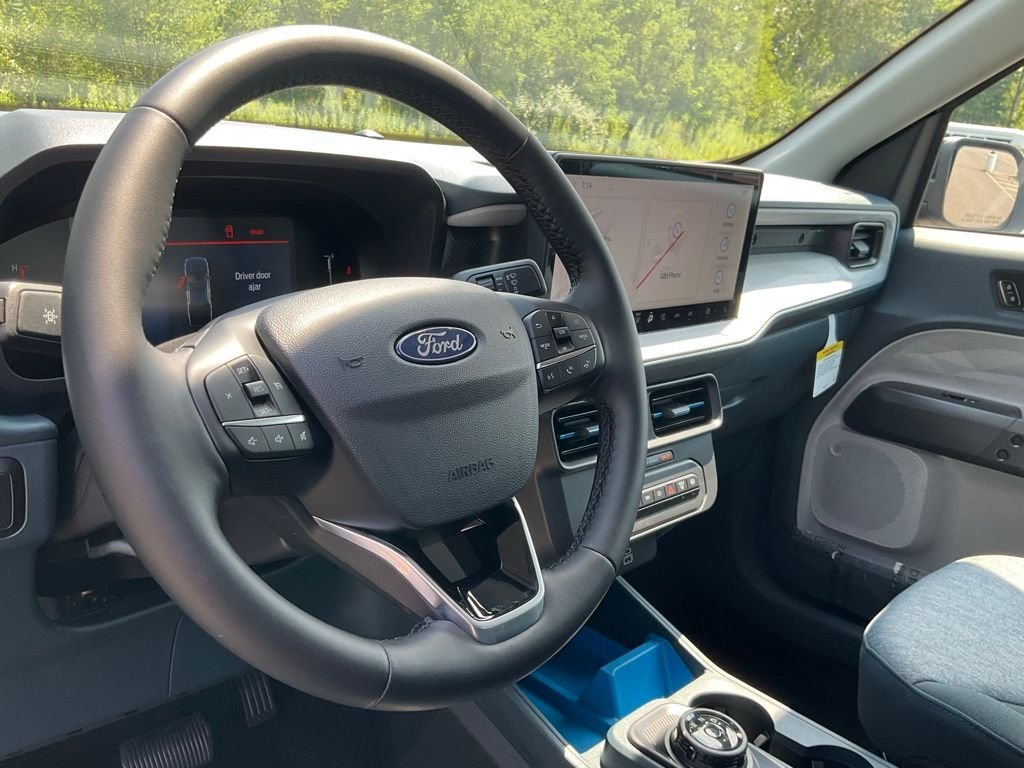 2025 Ford Maverick XLT - Photo 17