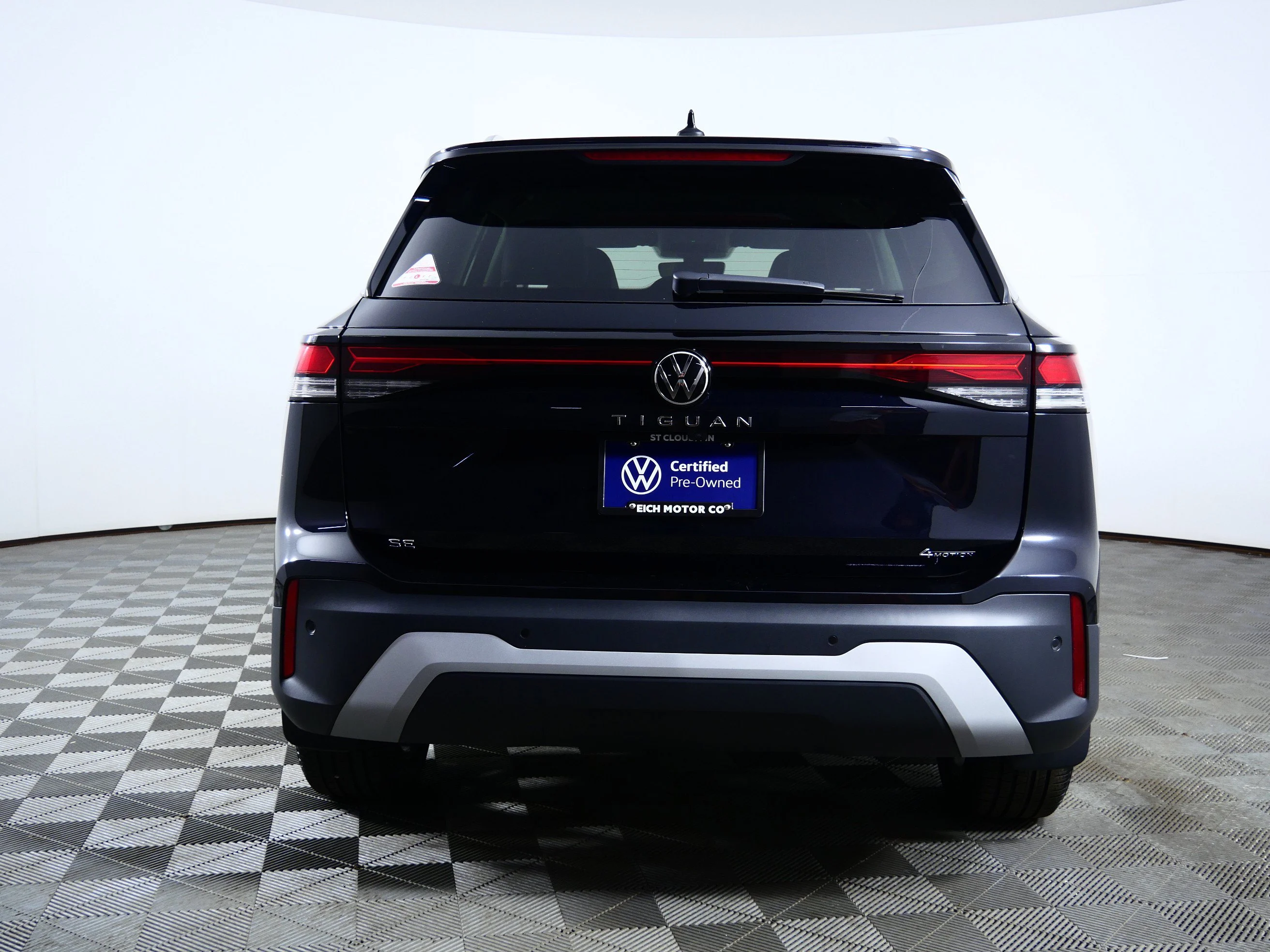 Certified Used 2026  Volkswagen SE image 6