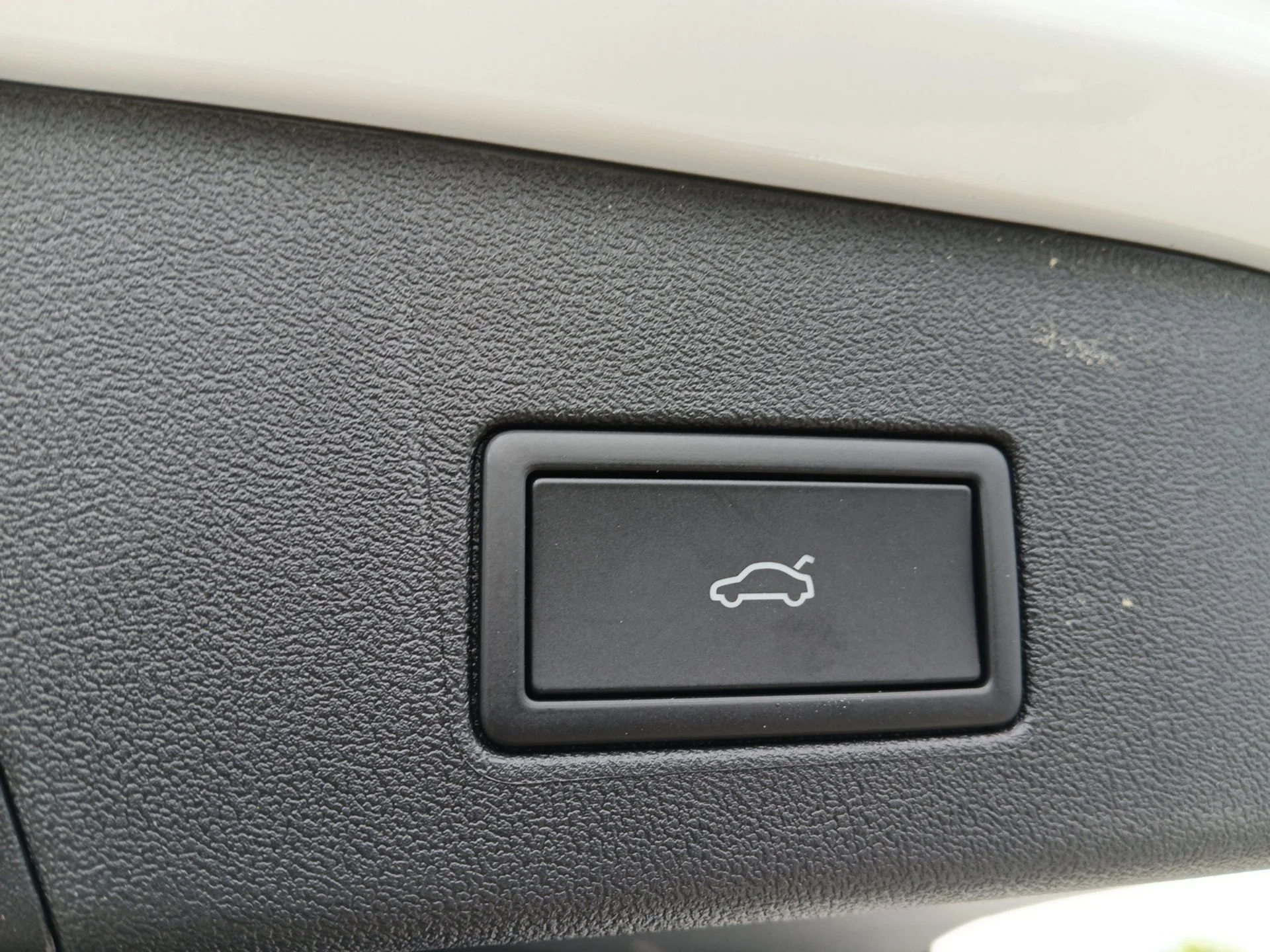New 2026 Opal White Pearl Volkswagen Pro S image 22