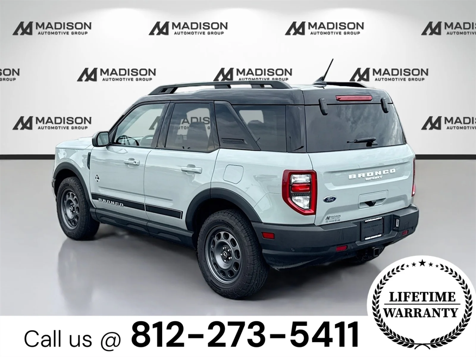 Used 2024 Gray Ford Outer Banks image 7