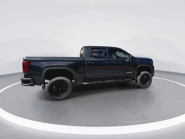 Used 2024 Silver GMC Elevation image 12