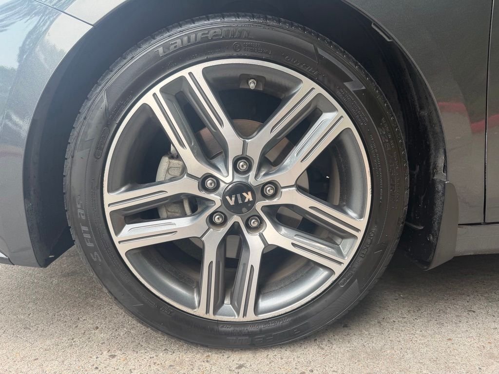 Used 2019 Gravity Gray Kia S image 9