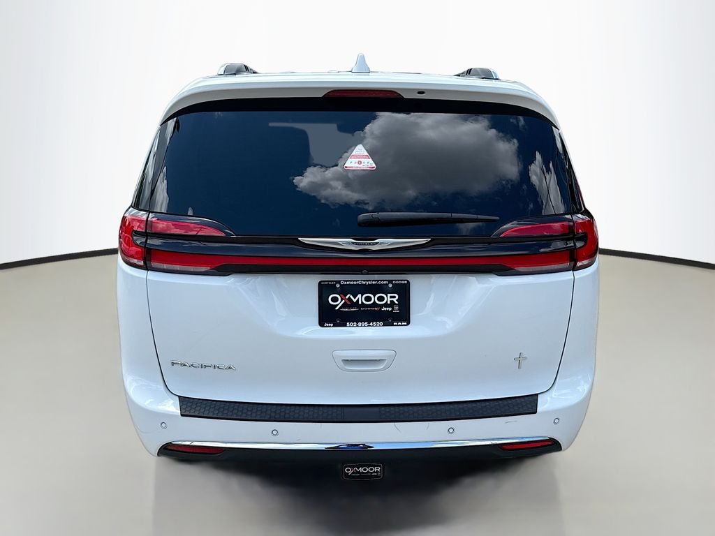 Certified Used 2021 Bright White Clearcoat Chrysler Touring L image 6