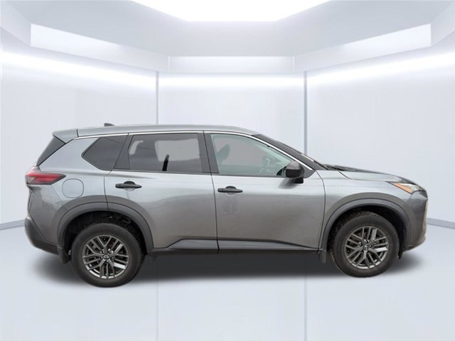 Used 2023 Gray Nissan S image 5