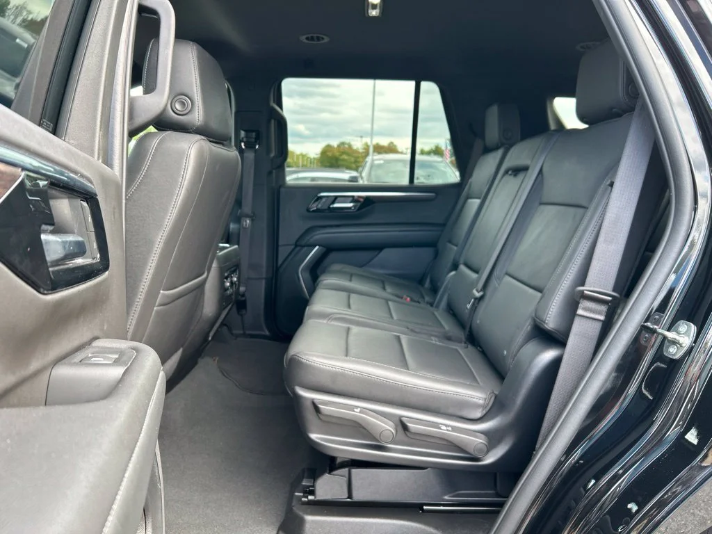 Used 2025 Black Chevrolet LT image 28