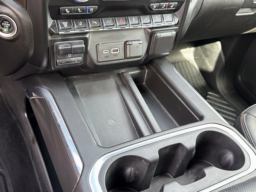 Used 2022 Black GMC AT4 image 36