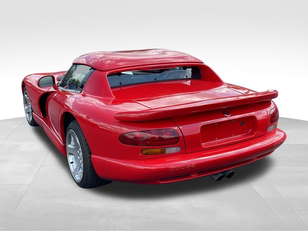 Used 2002 Viper Red Clearcoat Dodge RT/10 image 9