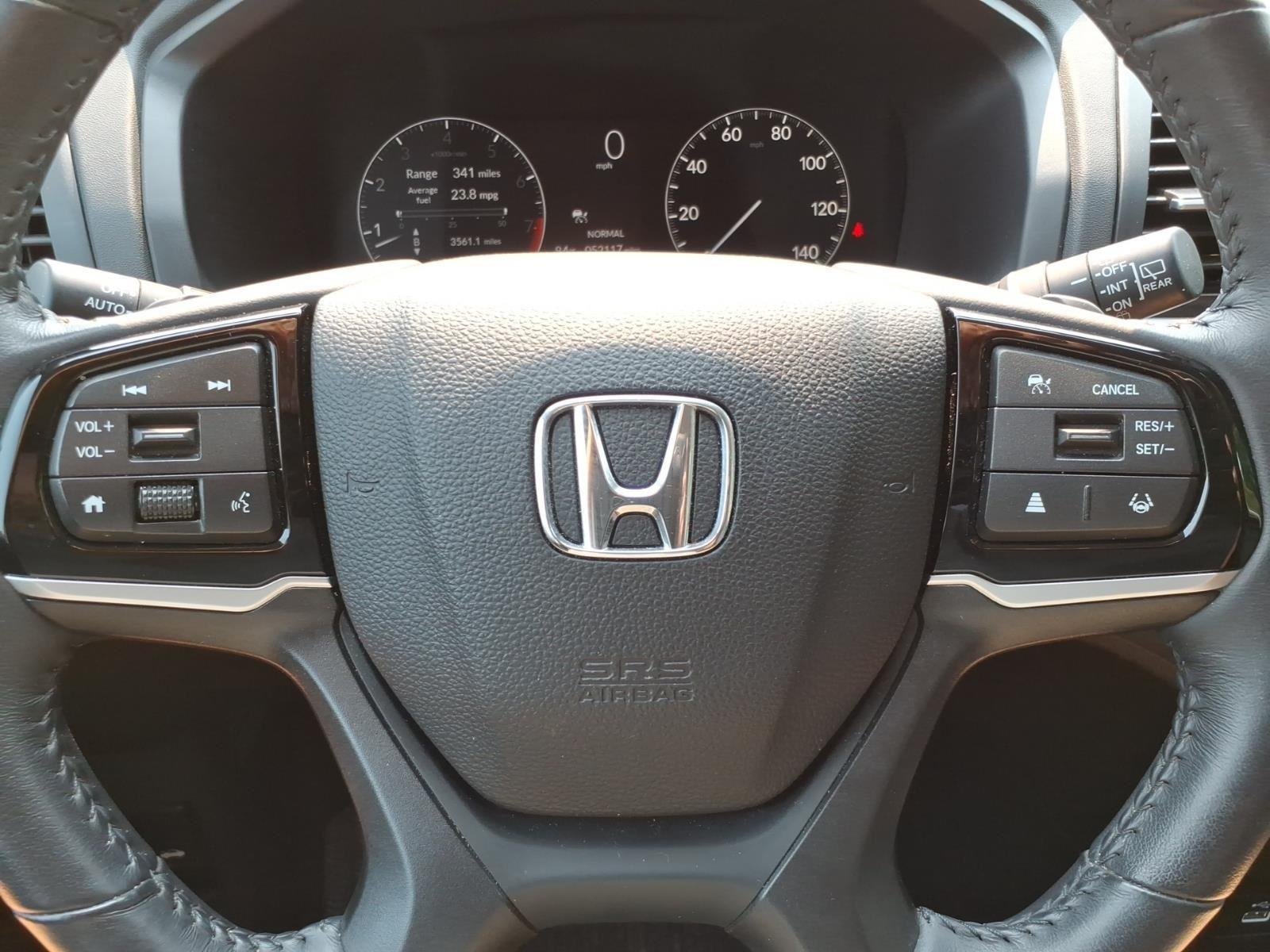 Used 2025 Crystal Black Pearl Honda EX-L image 14