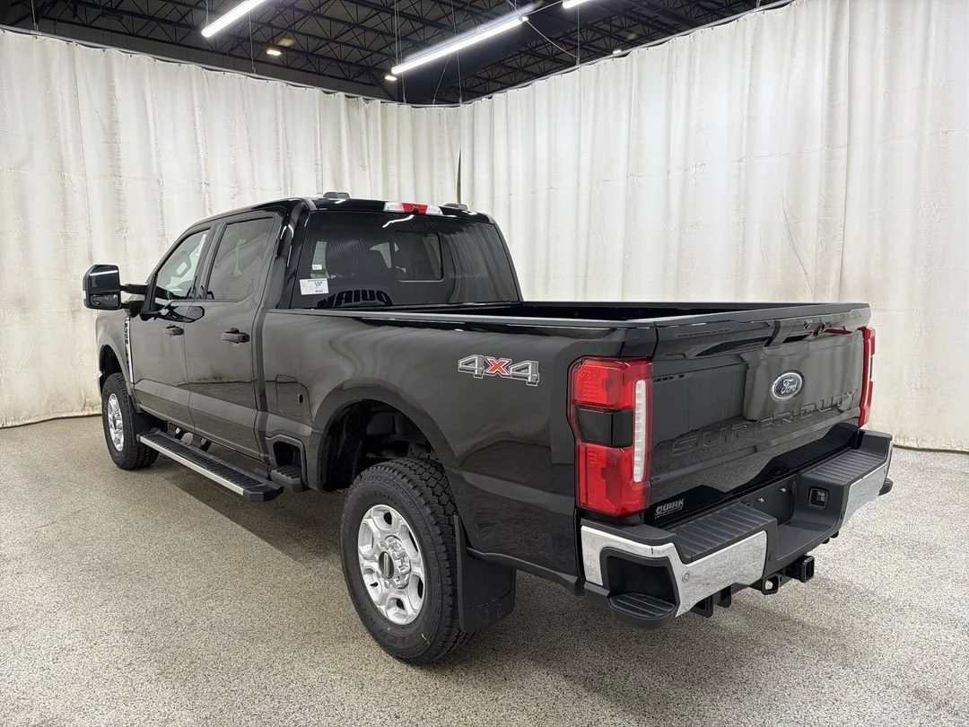 New 2026 Agate Black Metallic Ford F-250® XLT image 9