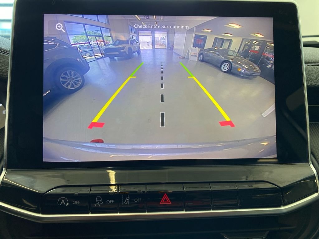 Used 2022 Silver Jeep Trailhawk image 23