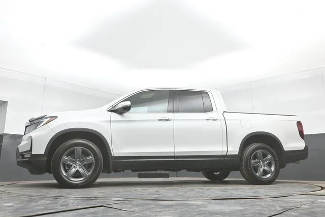 Used 2023 White Honda RTL-E image 44