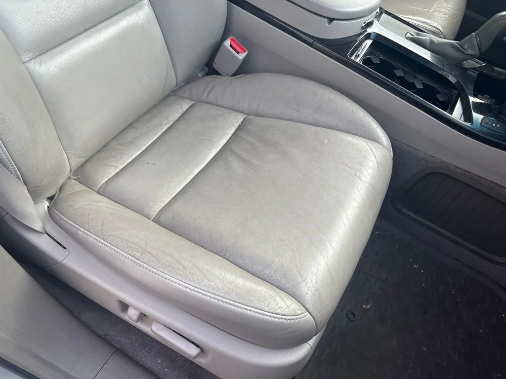 Used 2008 Silver Acura Technology SH-AWD image 27