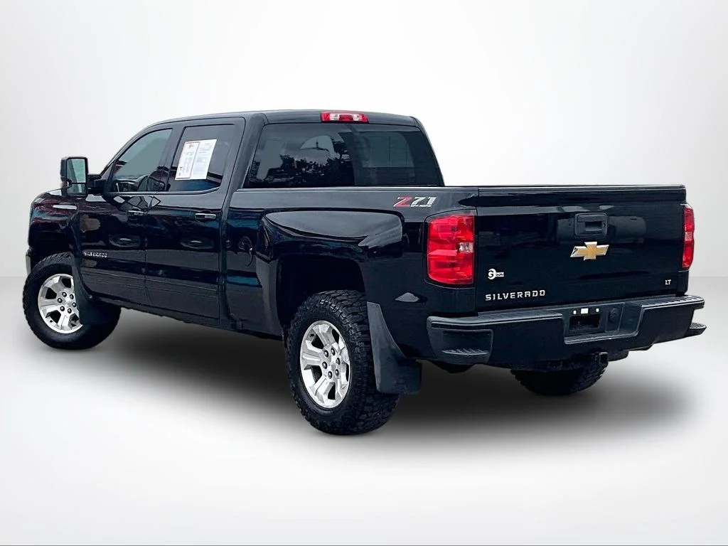 Used 2018 Black Chevrolet LT image 14