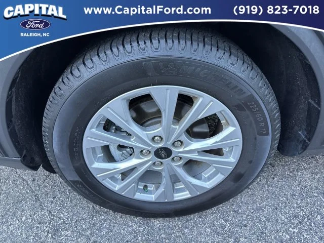 Used 2023 Black Ford Active image 13