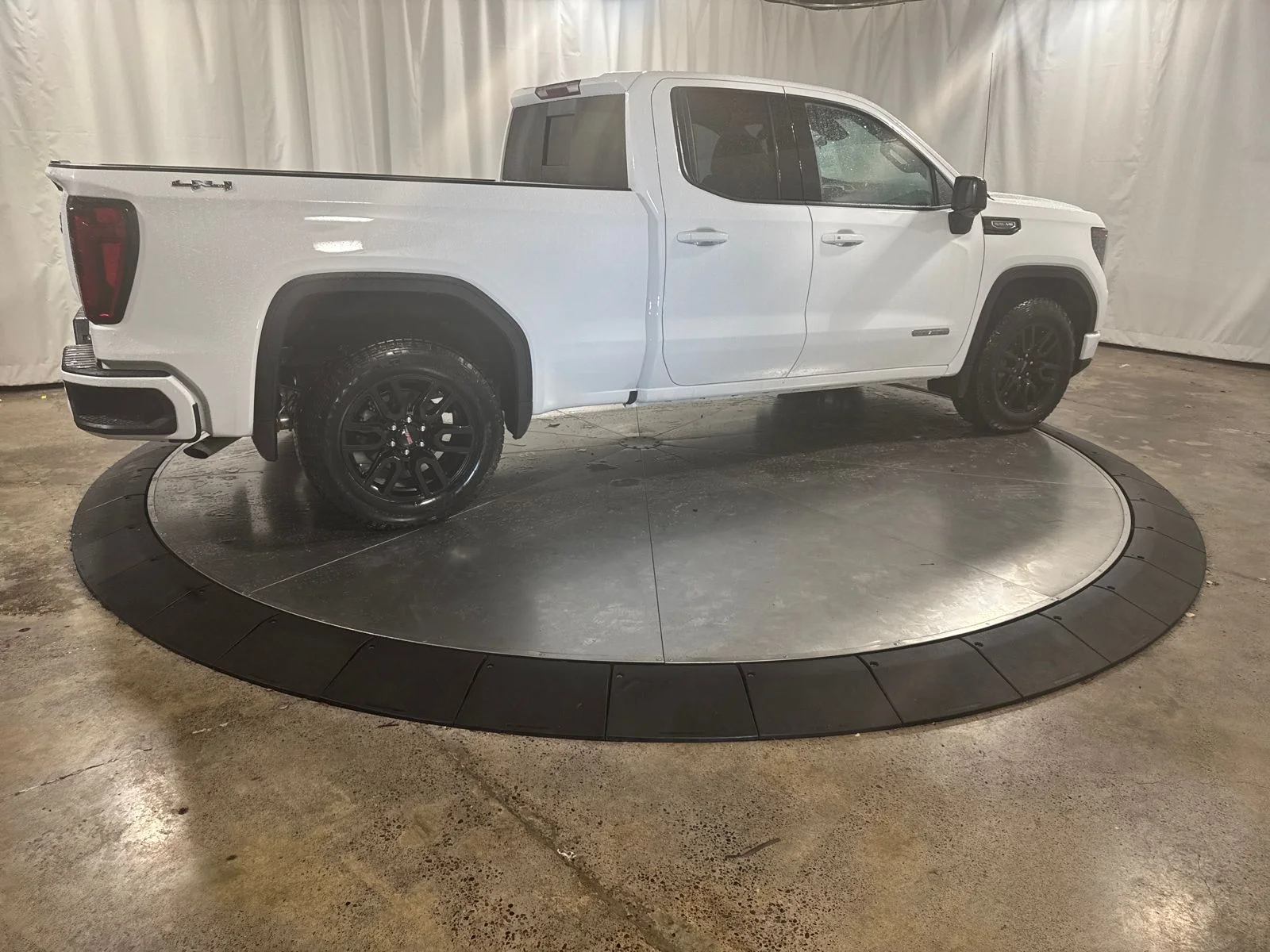 Used 2026 Summit White GMC Elevation image 12