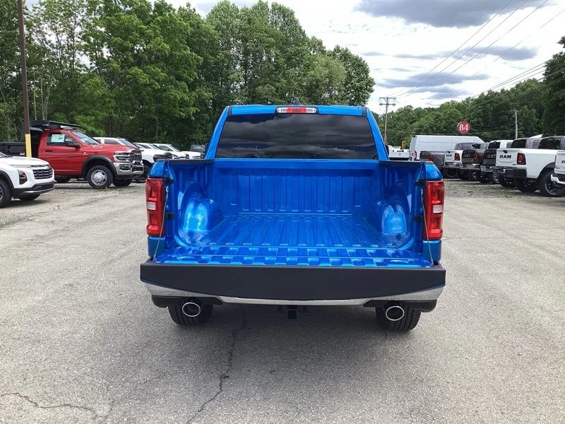 New 2026 Hydro Blue Pearl-Coat Exterior Paint RAM Big Horn/Lone Star image 15