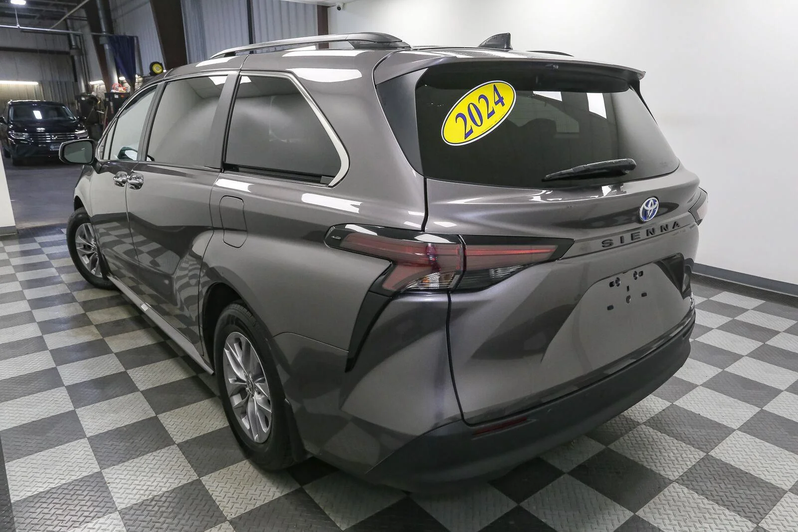 Used 2024 GY Toyota XLE image 9