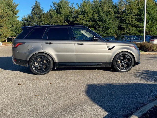 Used 2019 Silicon Silver Premium Metallic Land Rover HSE image 5