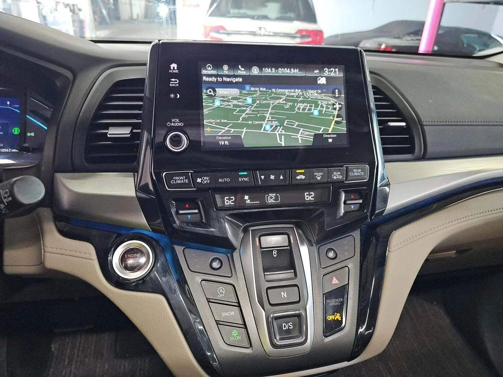 2024 Honda Odyssey Touring - Photo 19