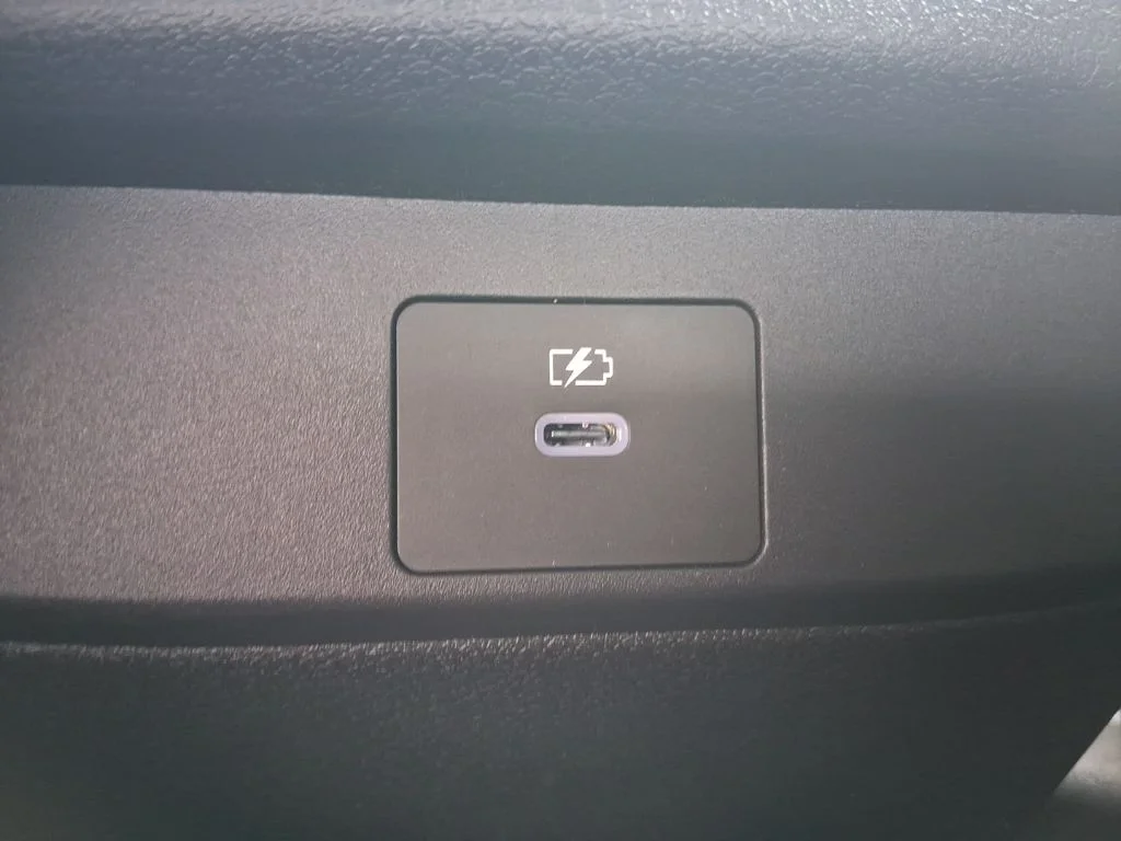 New 2026 Scarlet Ember Tintcoat Nissan SR image 34