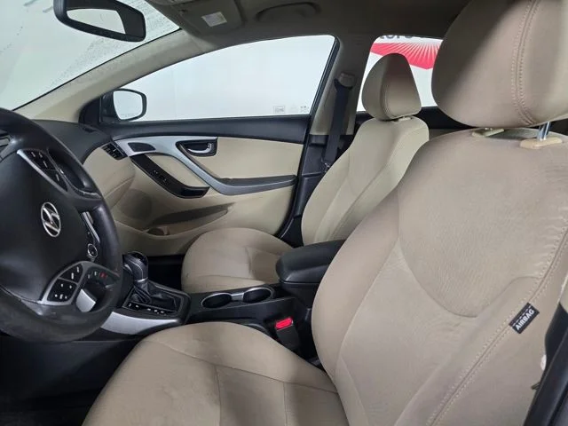 Used 2016 Blue Hyundai SE image 5