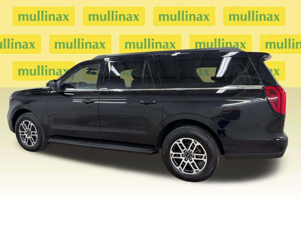 2025 Ford Expedition Active - Photo 13
