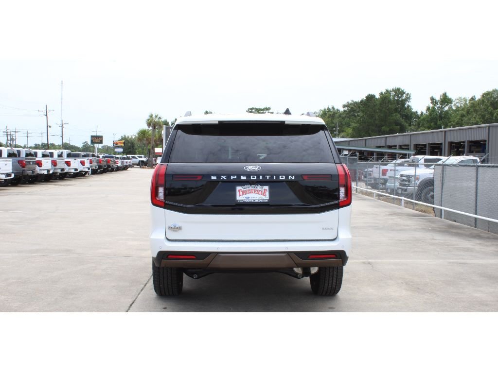 New 2027 Star White Metallic Tri-Coat Ford King Ranch image 22
